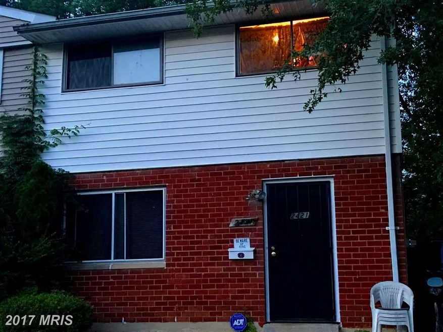 2421 Kent Village Place, Hyattsville, MD 20785 - photo 1