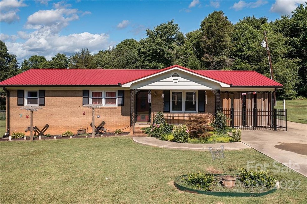 158 Oak Grove Rd, Statesville, NC 28677 - photo 1