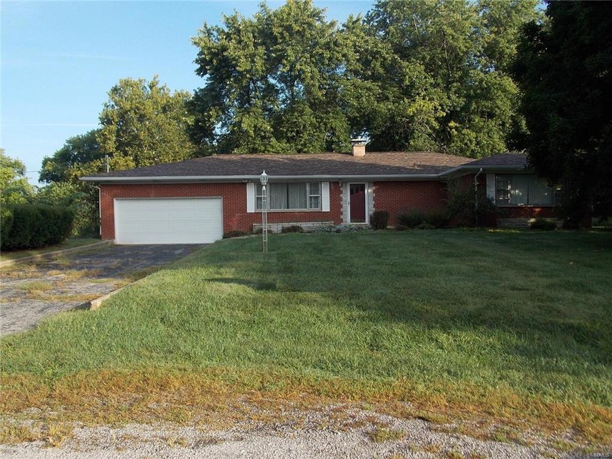 11 Hazelwood Dr, Caseyville, IL 62232 - photo 1