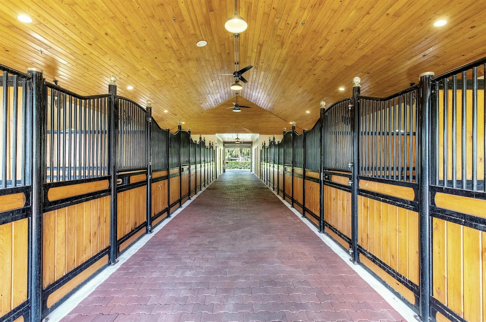 14943 Paddock Dr unit (Stalls And Apt), Wellington, FL 33414 - photo 1