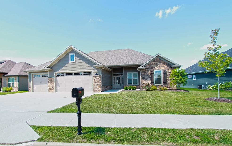 2001 Muirfield Dr. Columbia, MO 65203