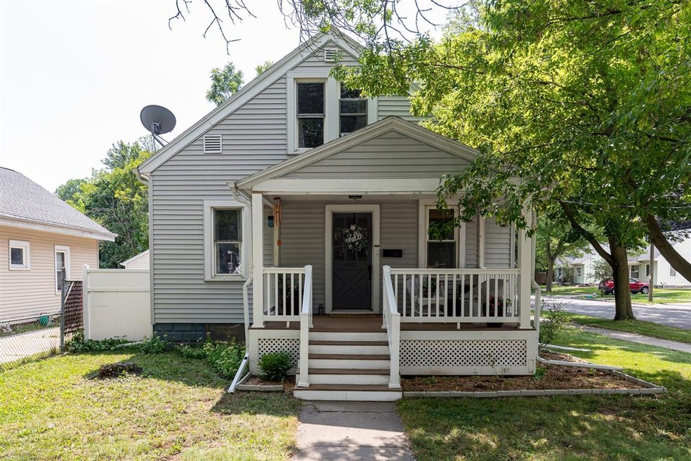 Claudia Ferrel Real Estate Agent in Appleton, WI