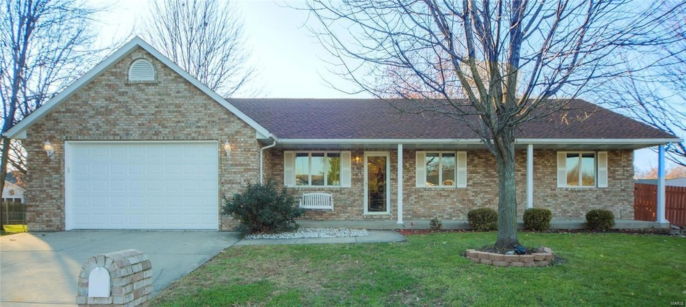 623 Brook Stone Ct, Freeburg, IL 62243 - photo 1