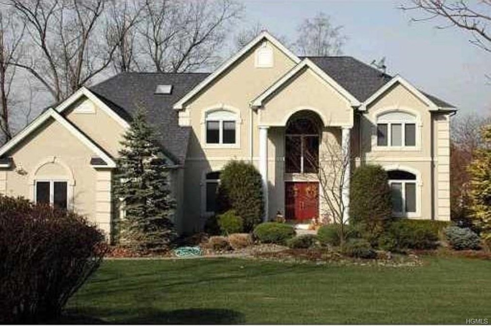 5 Wedge Way, Suffern, NY 10901 - photo 1