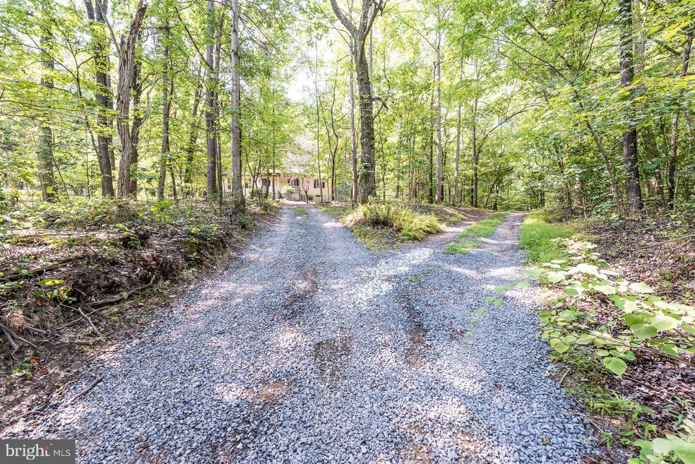 600 Manor Rd, Front Royal, VA 22630 - photo 1