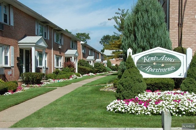 60 Columbia Ave unit 22, Dumont, NJ 07628 - photo 1