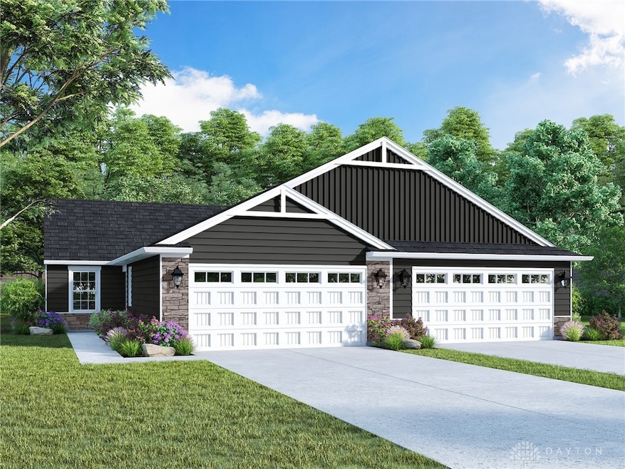 2472 Houston Rd unit 12, Cincinnati, OH 45231 - photo 1