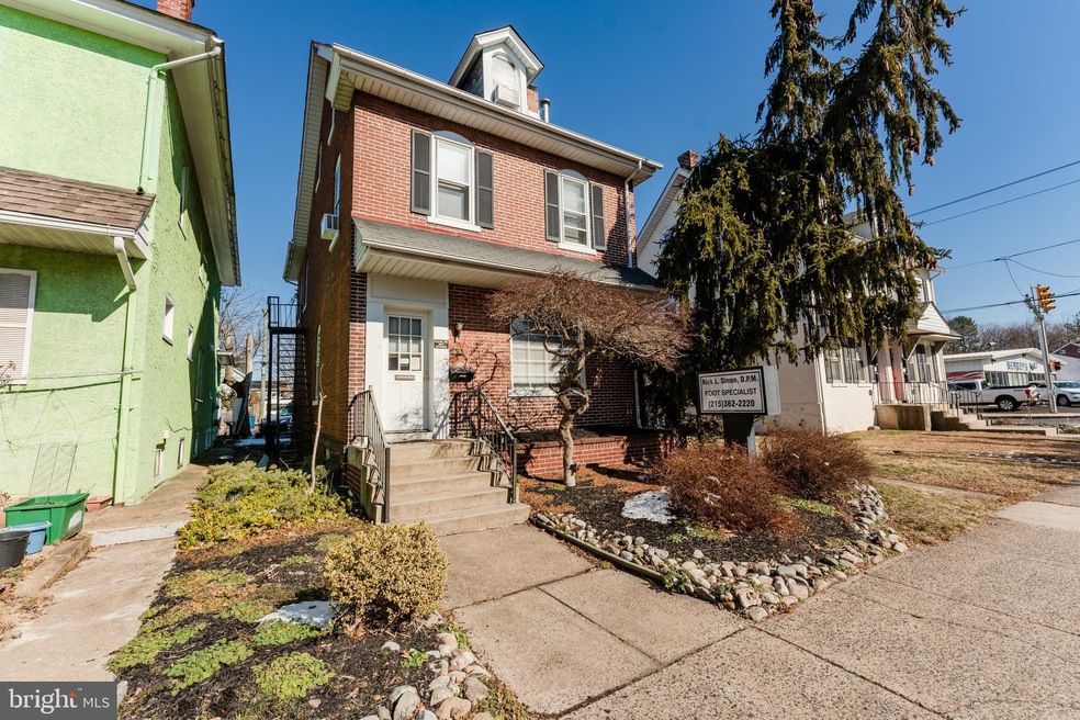 231 E Main St, Lansdale, PA 19446 - photo 1