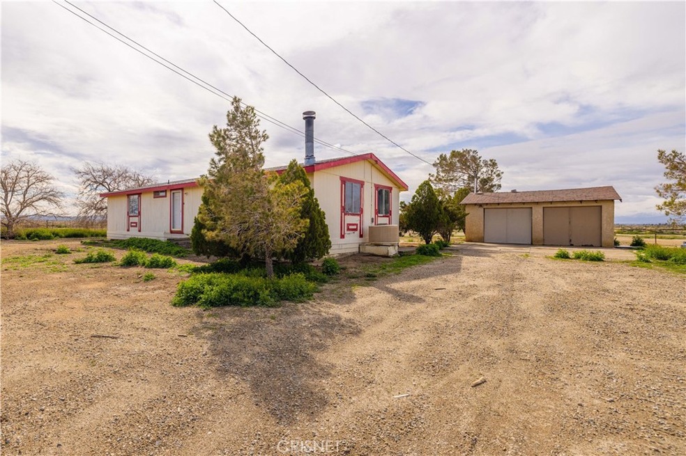 10240 E Avenue f8, Lancaster, CA 93535 - photo 1