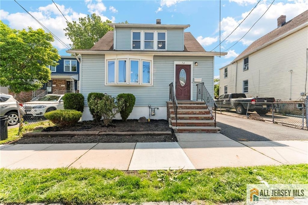 74 Charles St, Carteret, NJ 07008 - photo 1