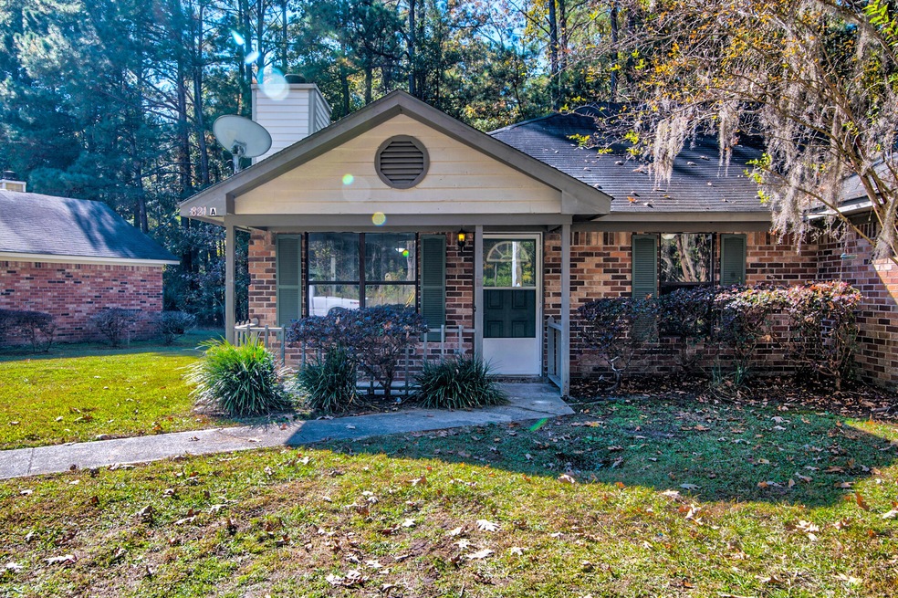 821 Temple Rd-19