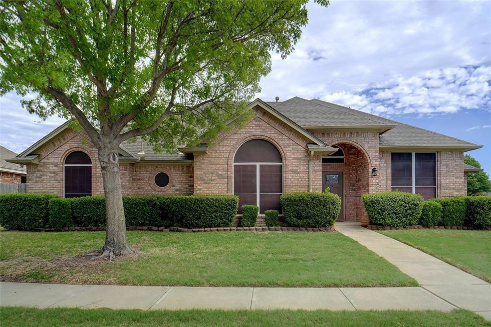 8444 Emerald Cir, North Richland Hills, TX 76180 - photo 1