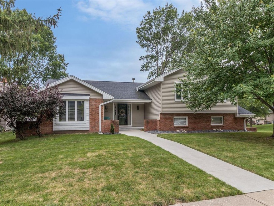 5216 Dakota Dr, West Des Moines, IA 50265 - photo 1