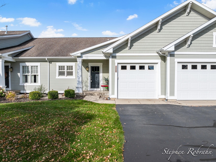 1751 N Trillium Cir unit 13, Zeeland, MI 49464 - photo 1
