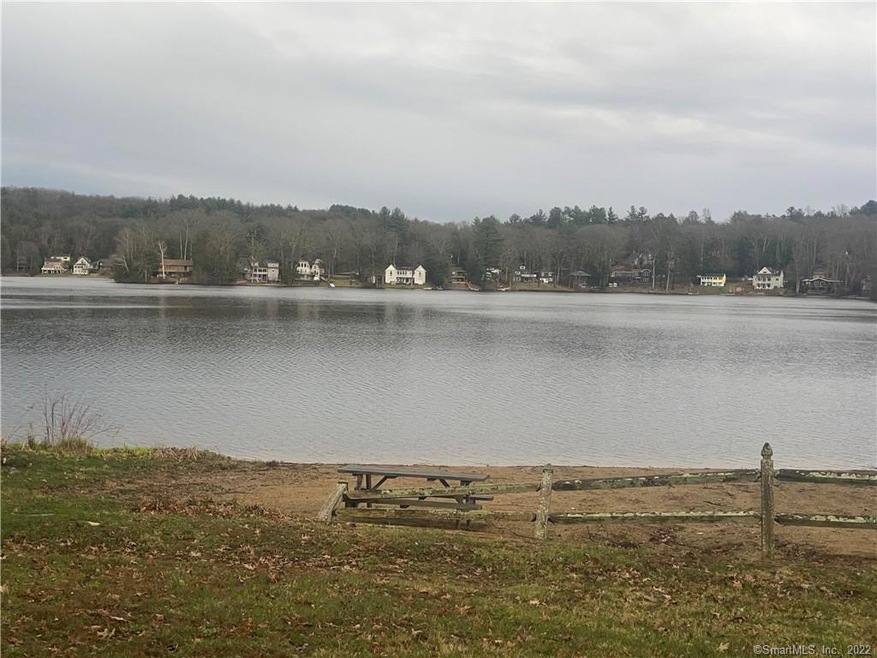 0 Playground Dr unit 6-10 170478701, Woodstock, CT 06281 - photo 1