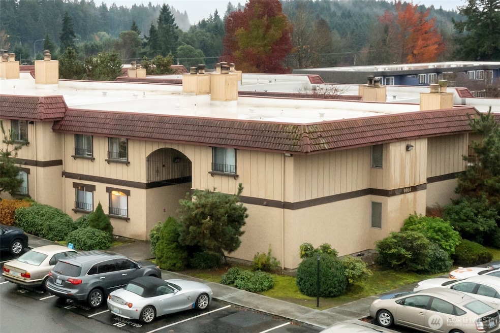 1001 S Pearl St unit A4, Tacoma, WA 98465 - photo 1