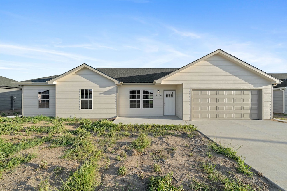 For Sale $225,000 • Co-Listing Agent