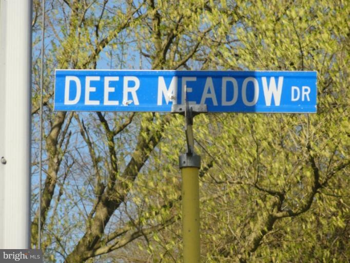 756 Valley View Dr, Lebanon Church, VA 22657 - photo 1