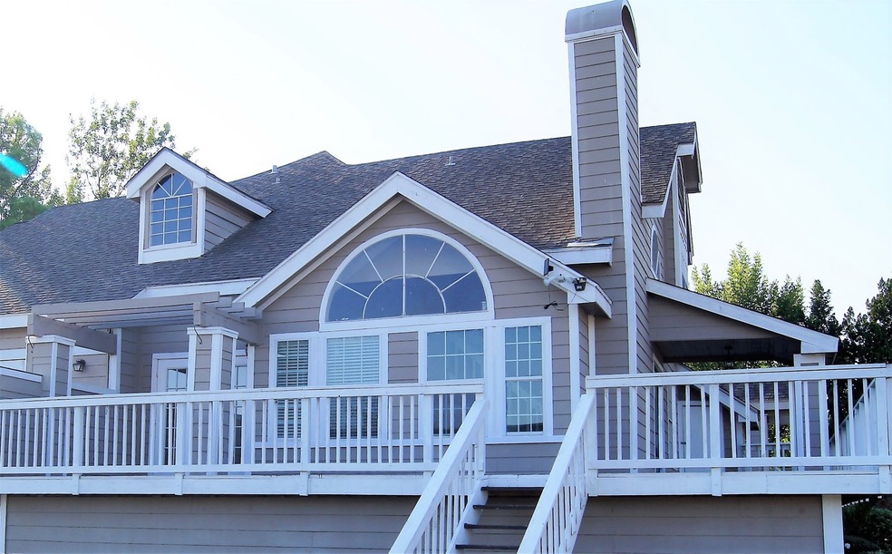 Gorgeous Condo with Large Wrap-around Patio Deck!