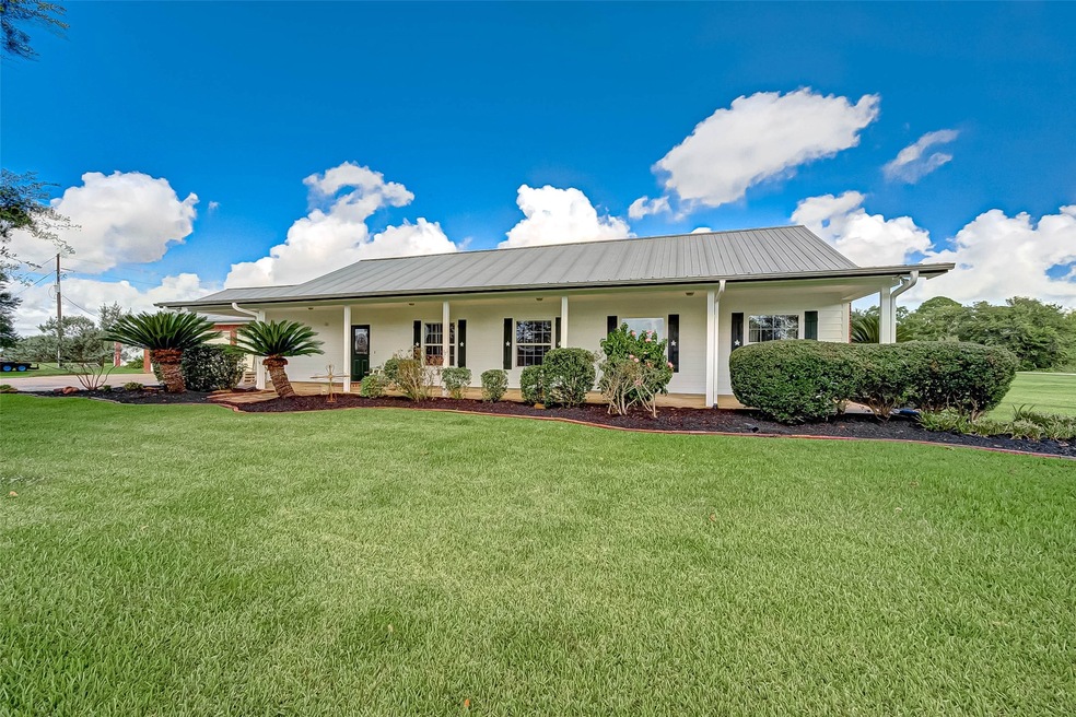 8830 Quail Park Ln, Needville, TX 77461 - photo 1