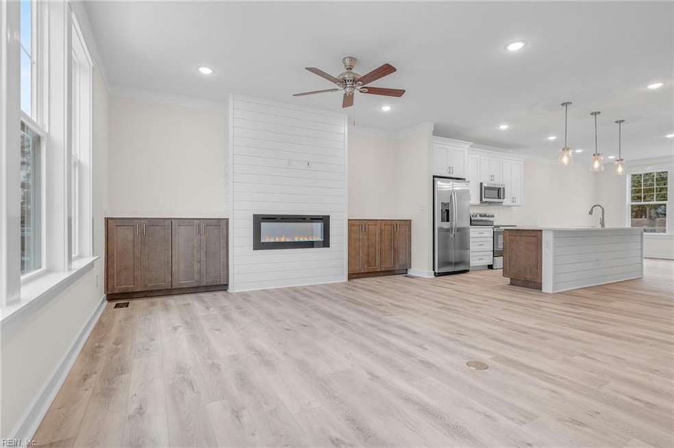 Almost Ready!! Under construction.sample photo family rm/kitchen