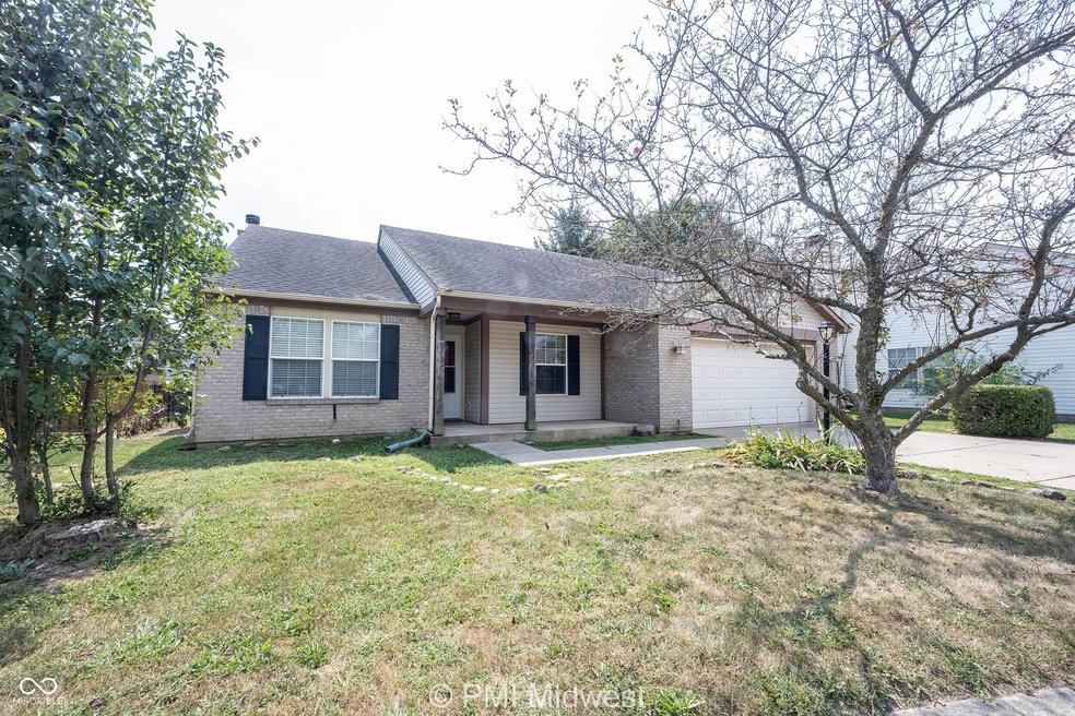 1085 Meadowview Ct, Franklin, IN 46131 - photo 1