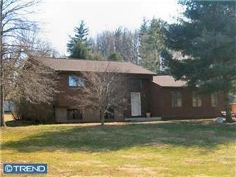 881 Frank Rd, West Chester, PA 19380 - photo 1