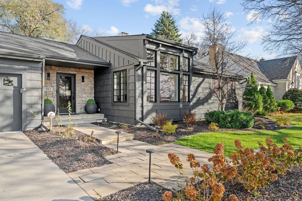 192 Mississippi River Blvd N, Saint Paul, MN 55104 - photo 1