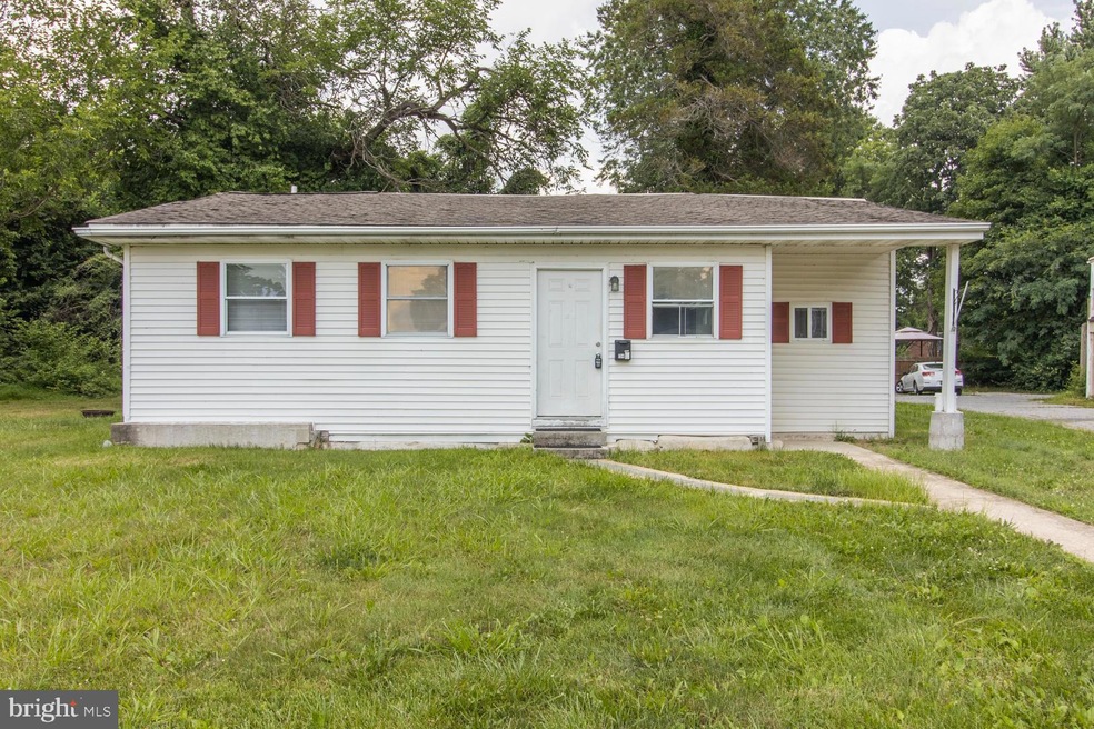 1314 Philadelphia Pike unit C, Wilmington, DE 19809 - photo 1