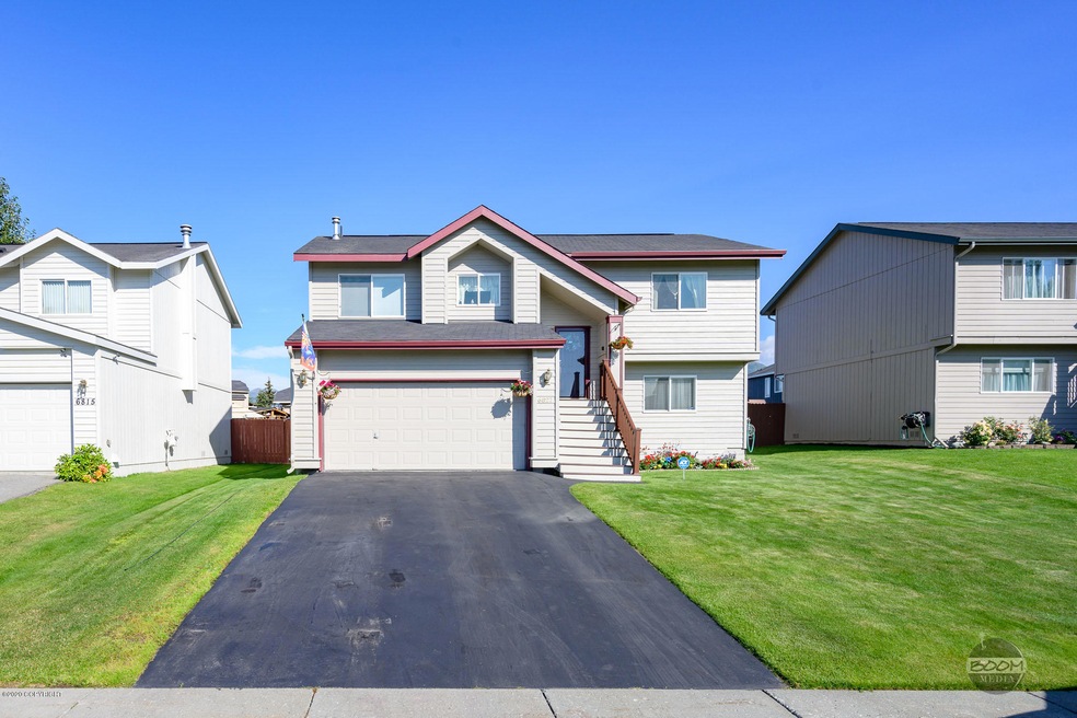6827 Peck Ave-3