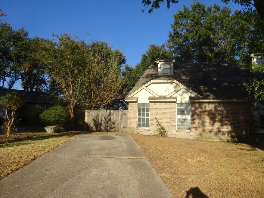 11018 Sprangletop Ct, Houston, TX 77086 - photo 1