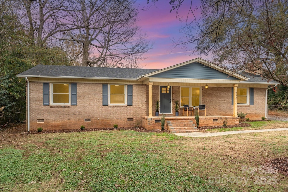 950 Dunlap Roddey Rd, Rock Hill, SC 29730 - photo 1