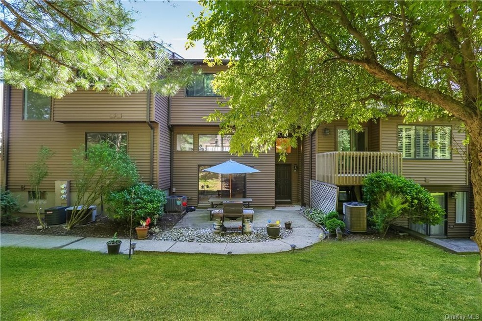 26 Timberline Dr unit C38, Nanuet, NY 10954 - photo 1