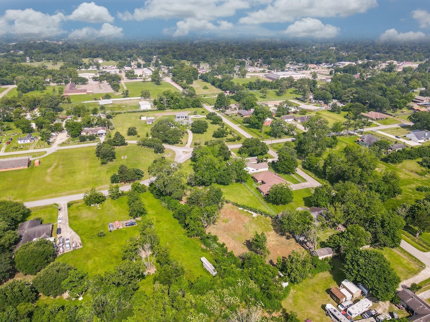 7110 Darien St, Houston, TX 77028 - photo 1