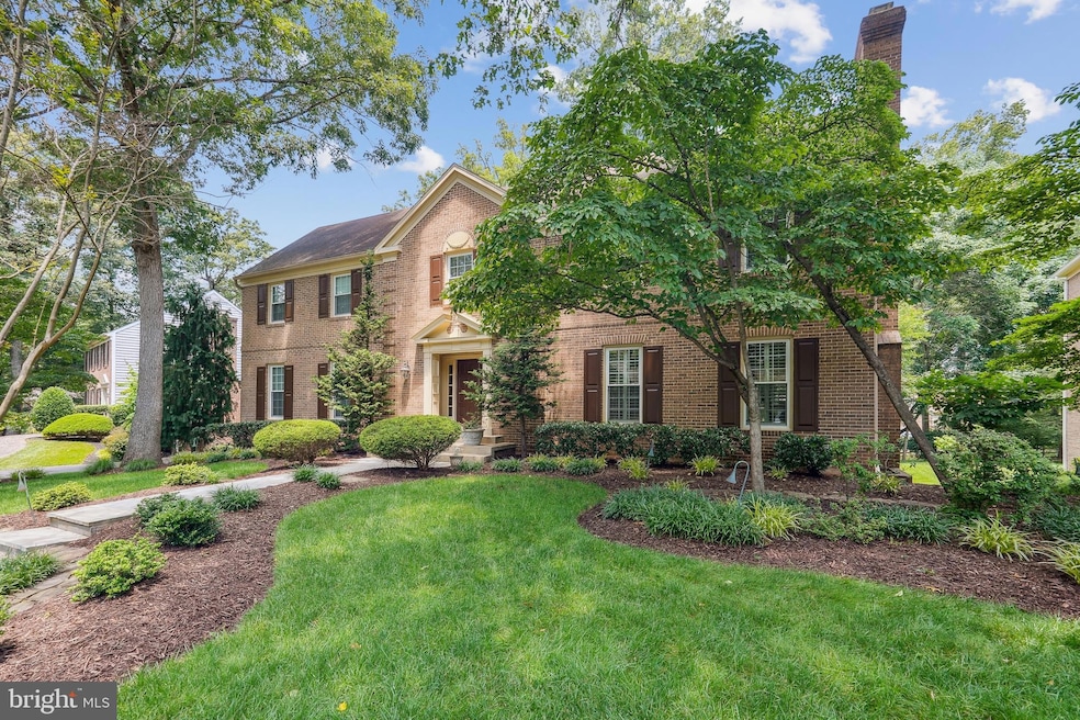 9509 Windcroft Way, Potomac, MD 20854 - photo 1