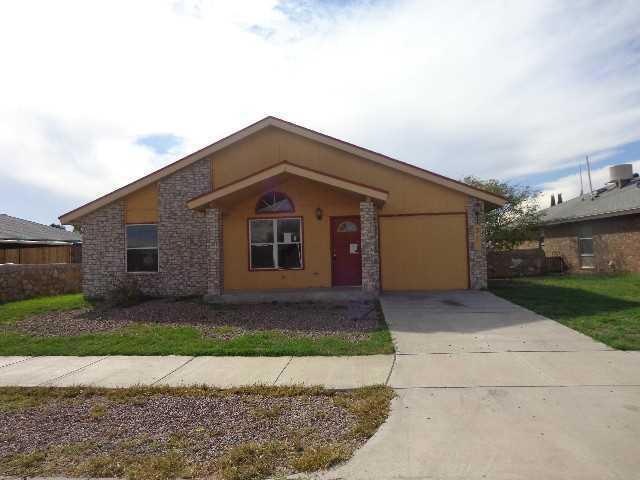 312 Barrel Cactus Dr, Horizon City, TX 79928 - photo 1