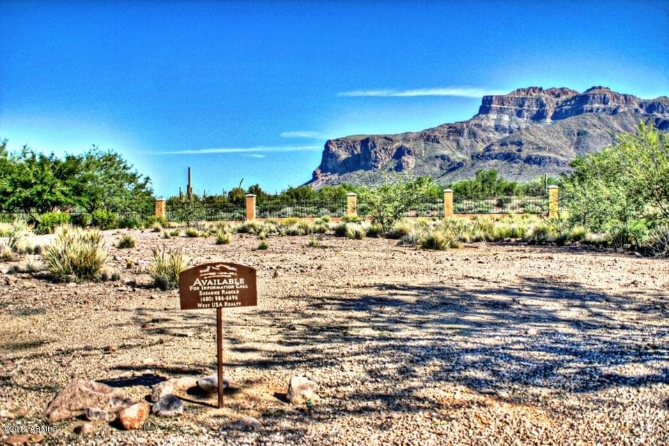 Superstition Mountain Views