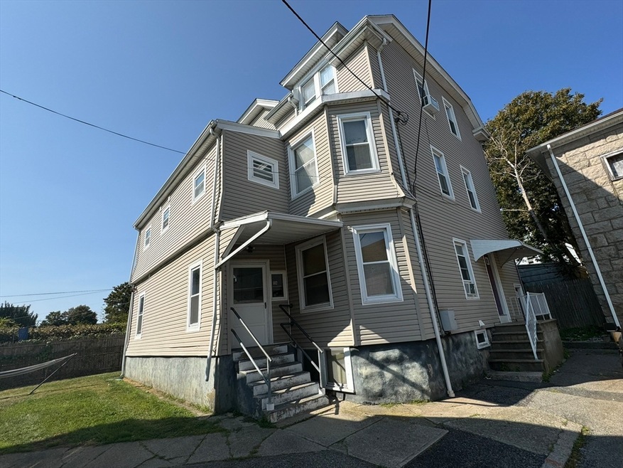 114 Warren St unit 1W, Fall River, MA 02721 - photo 1