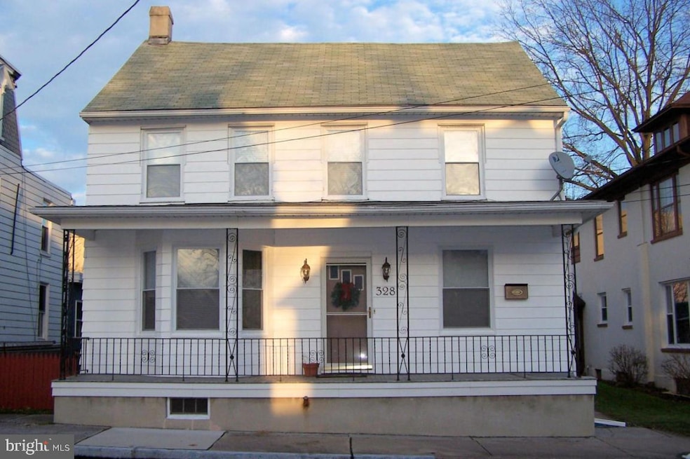 328 N Spring St, Middletown, PA 17057 - photo 1