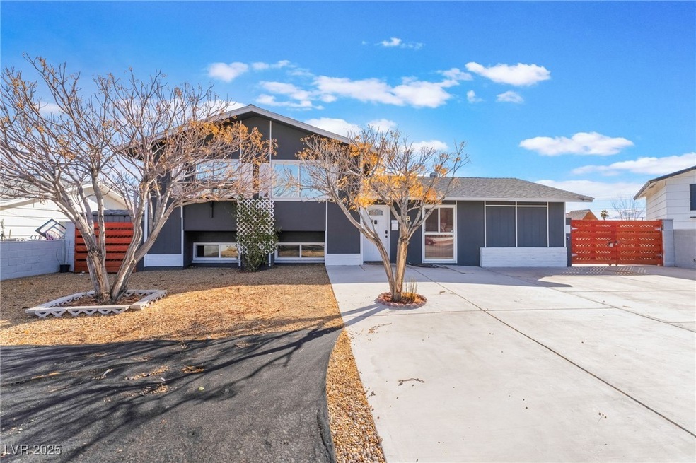308 Fox Cir, Las Vegas, NV 89107 - photo 1