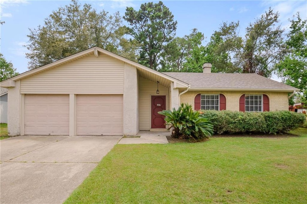 101 Hollow Rock Ct, Slidell, LA 70461 - photo 1