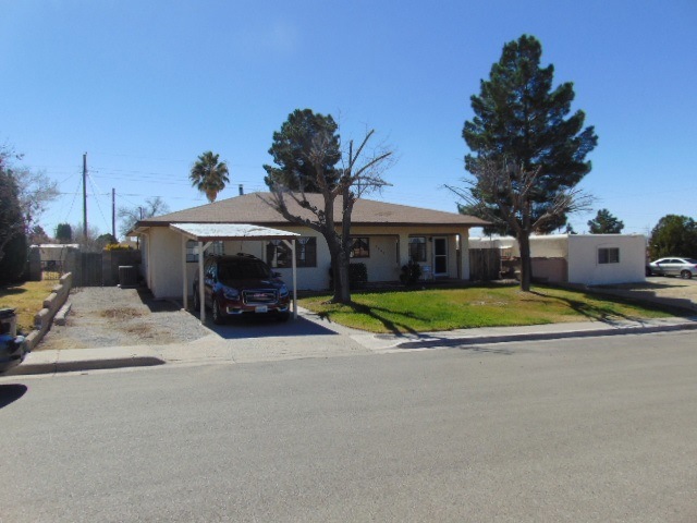 2002 Dewey Ln, Alamogordo, NM 88310 - photo 1