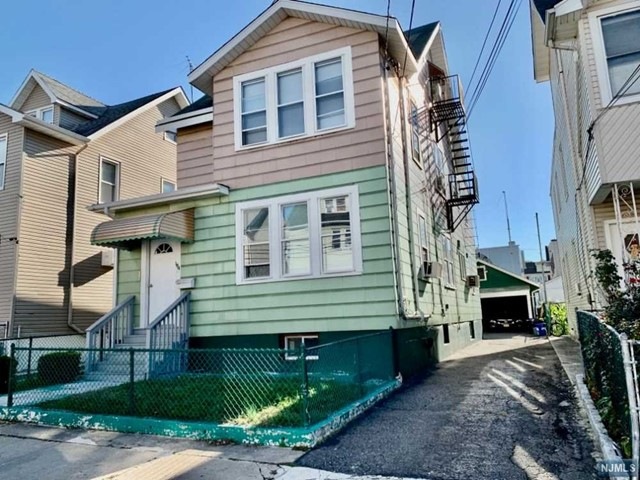 184 Highland Ave unit 1, Kearny, NJ 07032 - photo 1