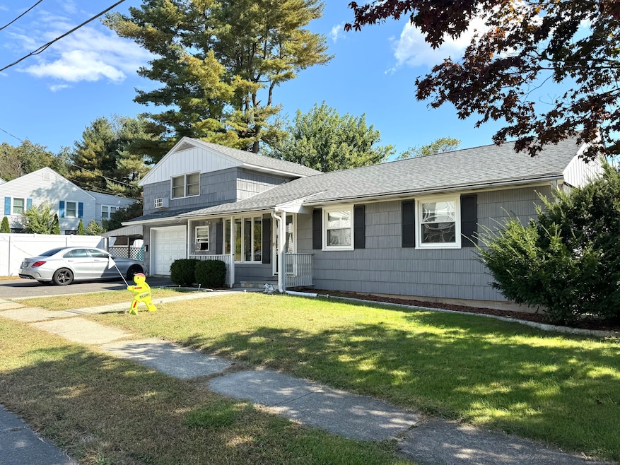 10 Winthrop Ave, Naugatuck, CT 06770 - photo 1