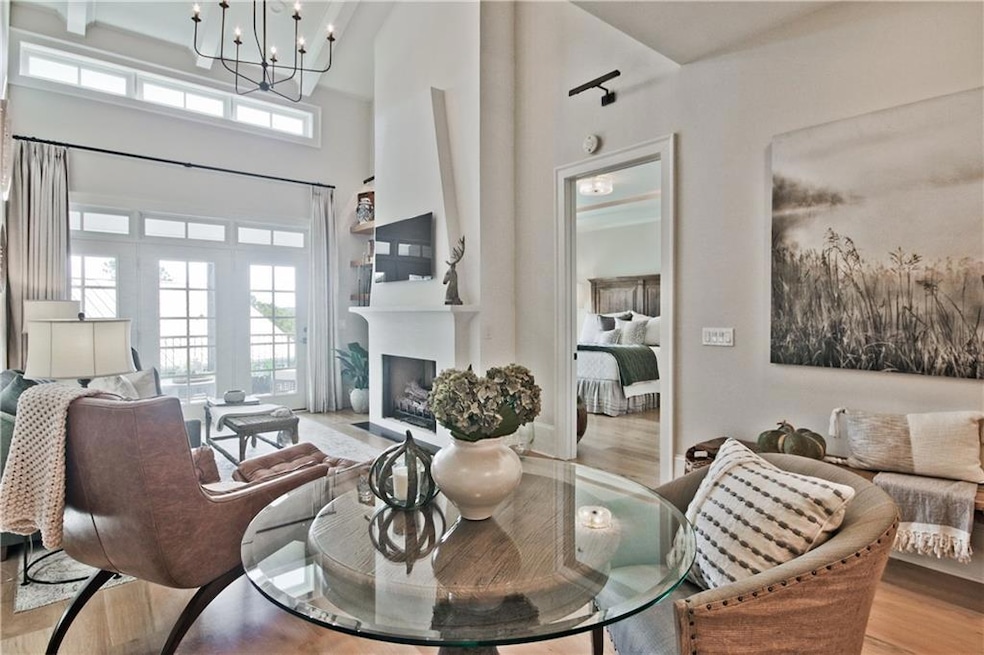 Upscale Home in Historic Roswell