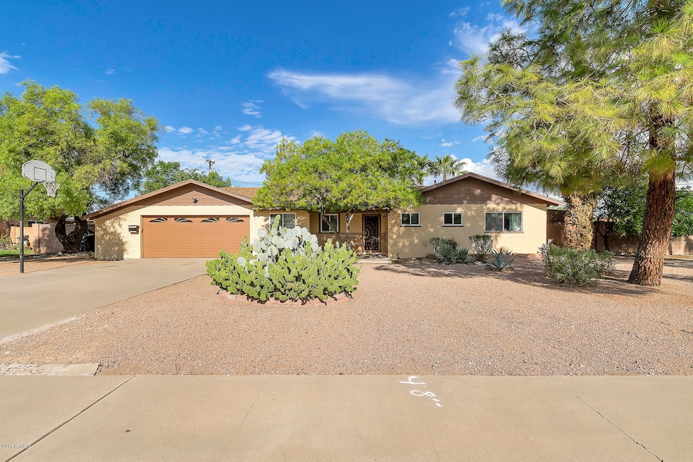 1118 W Mountain View Dr - 1