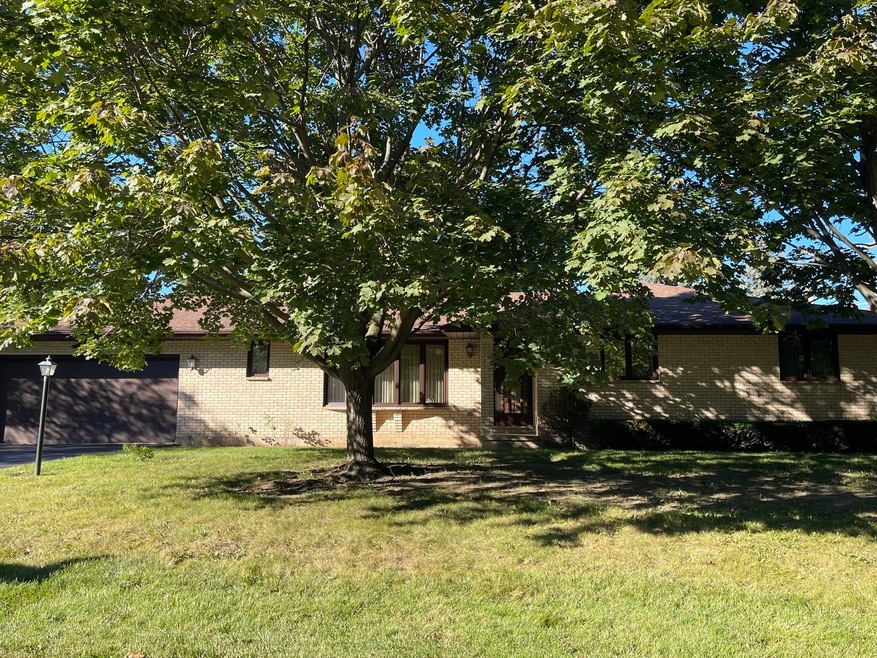 3604 Grandmore Ave, Gurnee, IL 60031 - photo 1