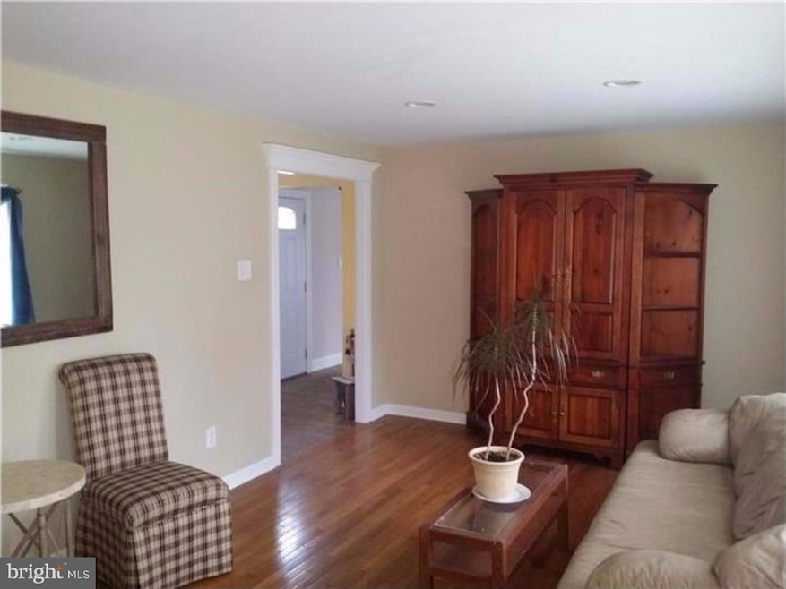 1080 Willow St, Southampton, PA 18966 - photo 1