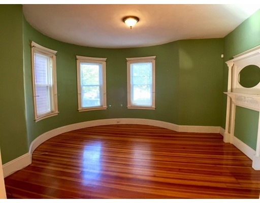 822 Centre St unit 3, Jamaica Plain, MA 02130 - photo 1