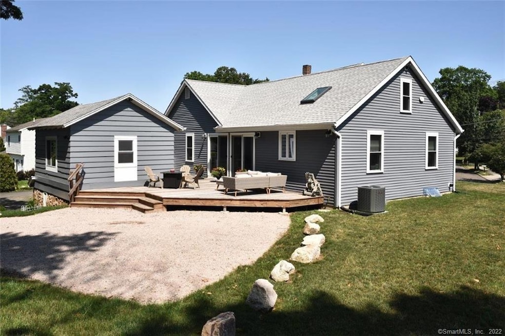 190 Maple St, Branford, CT 06405 - photo 1